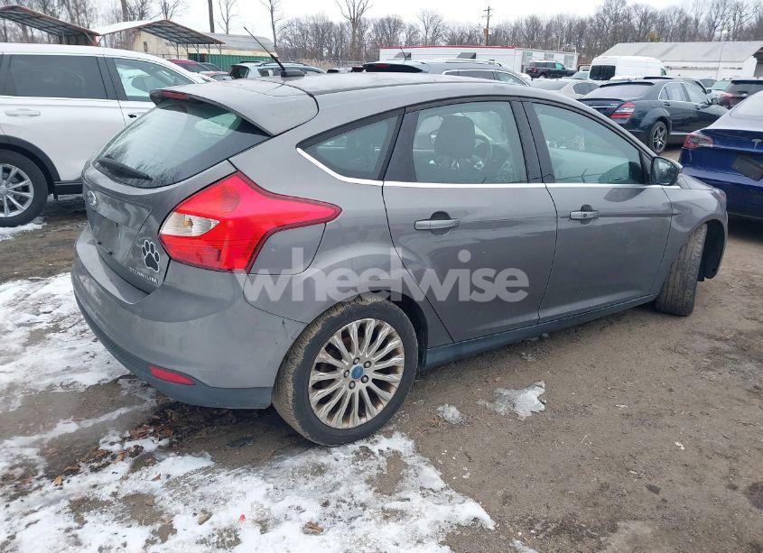 Photo 4 of 2012 Ford Focus TITANIUM (VIN 1FAHP3N29CL282013)