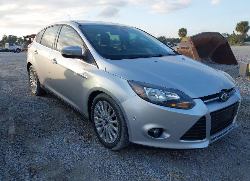 2012 Ford Focus TITANIUM (VIN 1FAHP3N2XCL298561) main photo