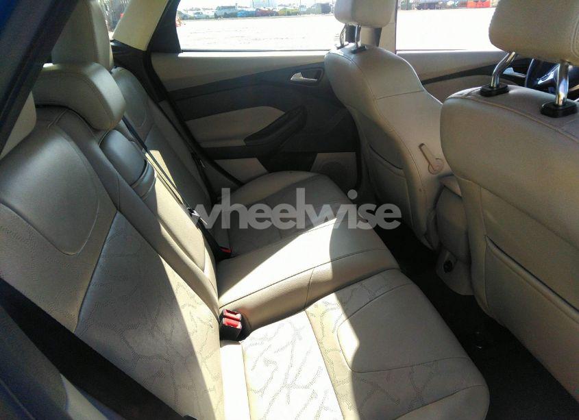 Photo 8 of 2012 Ford Focus ELECTRIC (VIN 1FAHP3R44CL263669)