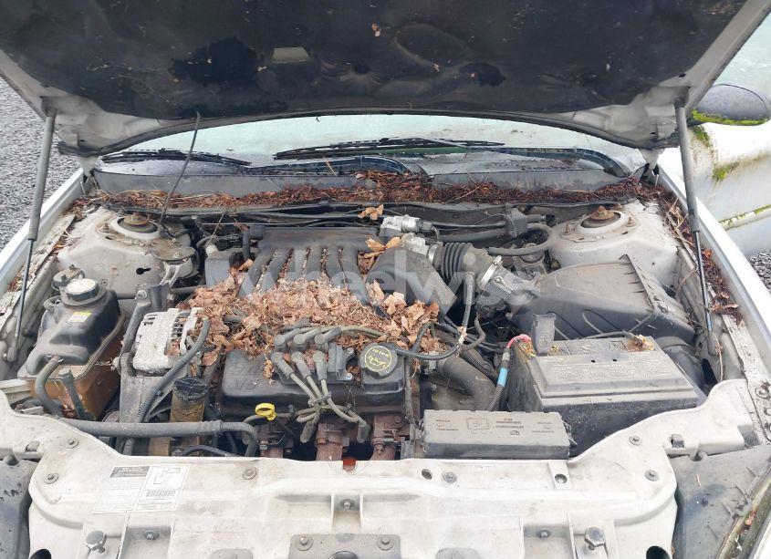 Photo 10 of 2001 Ford Taurus LX (VIN 1FAHP52U41G203452)