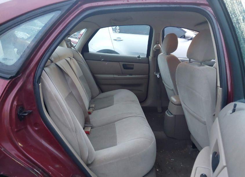 Photo 8 of 2005 Ford Taurus SE (VIN 1FAHP53245A147549)