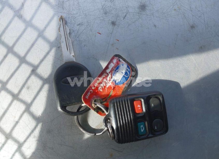 Photo 11 of 2005 Ford Taurus SE (VIN 1FAHP53295A165349)