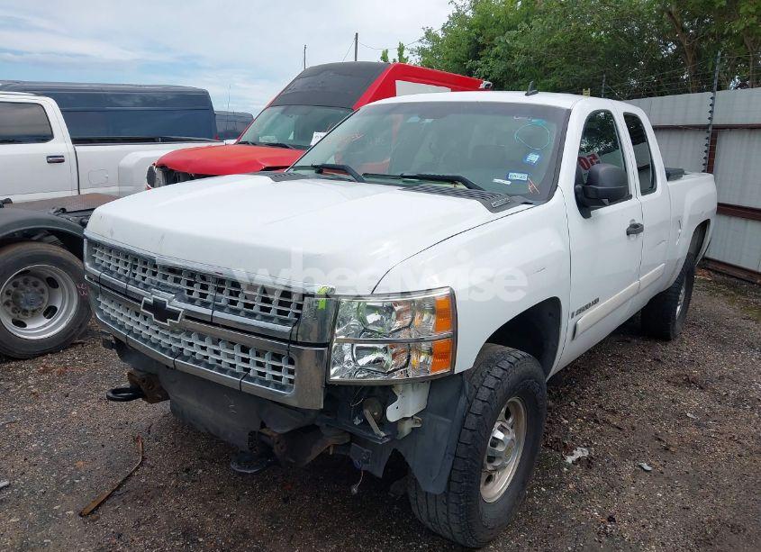 Photo 2 of 2007 Chevrolet Silverado 2500HD LT1 (VIN 1FAHP532X6A******)