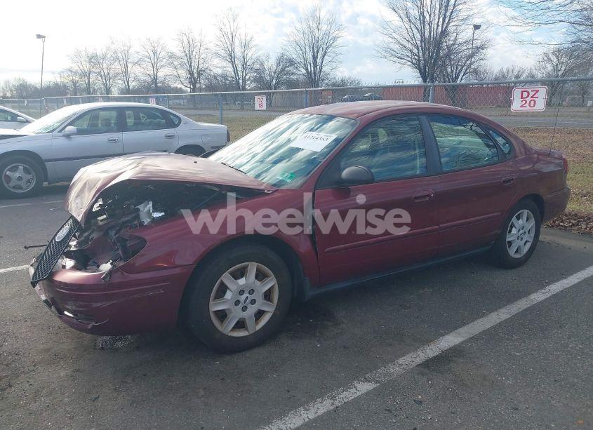 Photo 2 of 2005 Ford Taurus SE (VIN 1FAHP53U25A274267)