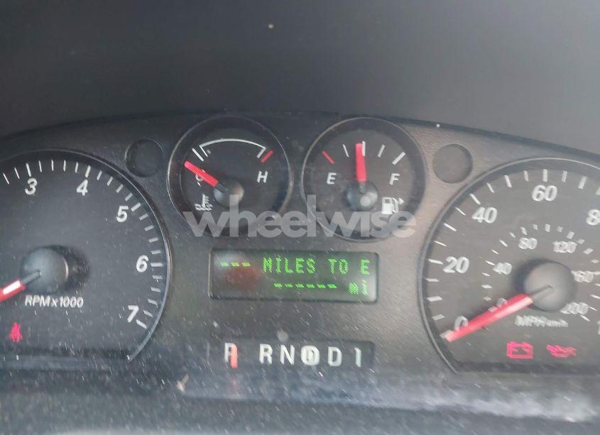 Photo 7 of 2005 Ford Taurus SE (VIN 1FAHP53U25A274267)