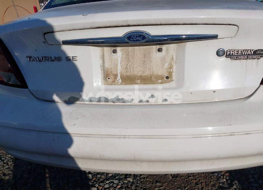 Photo 15 of 2001 Ford Taurus SE (VIN 1FAHP53U41A261112)