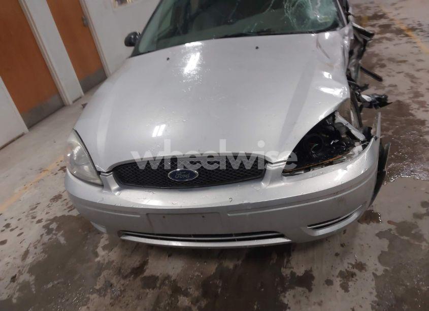 Photo 12 of 2006 Ford Taurus SE (VIN 1FAHP53U56A161401)