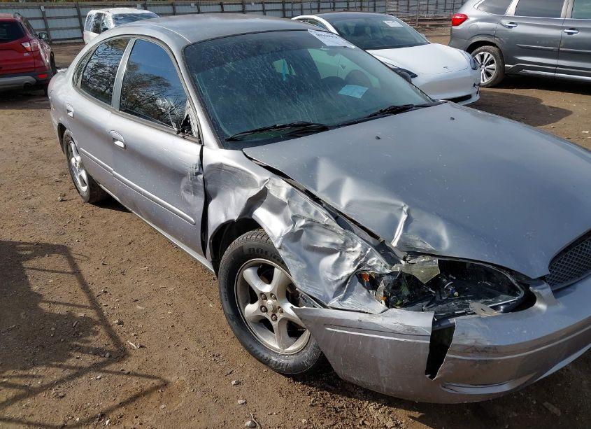 Photo 6 of 2006 Ford Taurus SE (VIN 1FAHP53U96A224550)