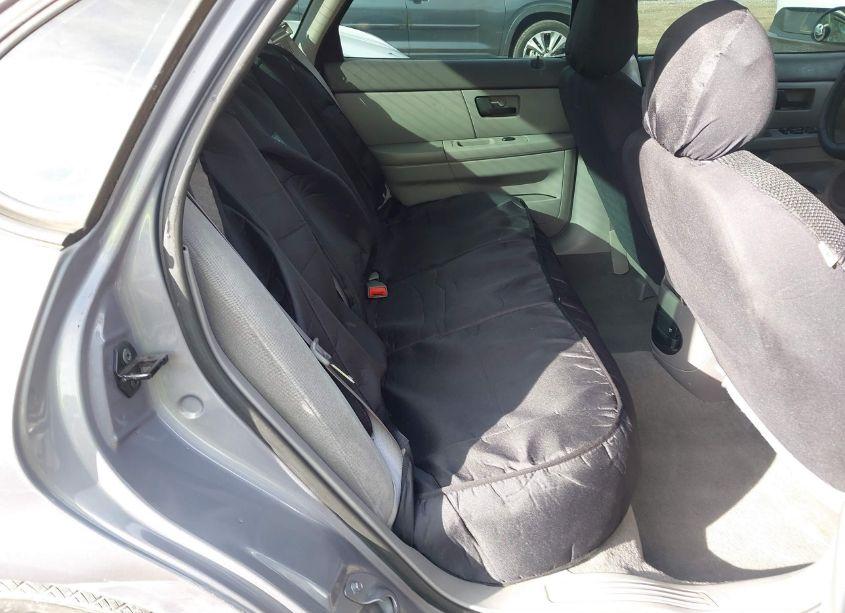 Photo 8 of 2006 Ford Taurus SE (VIN 1FAHP53U96A224550)