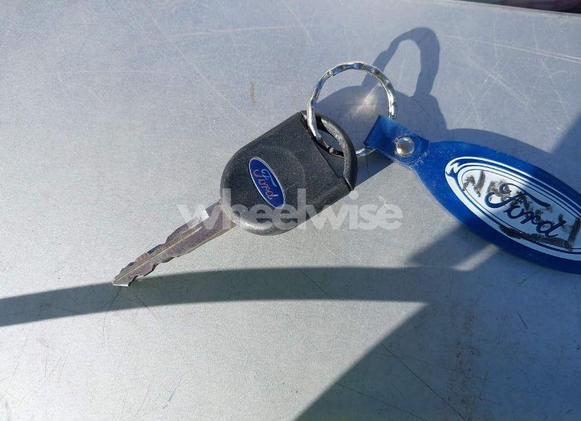 Photo 11 of 2003 Ford Taurus SES (VIN 1FAHP55S13A112509)