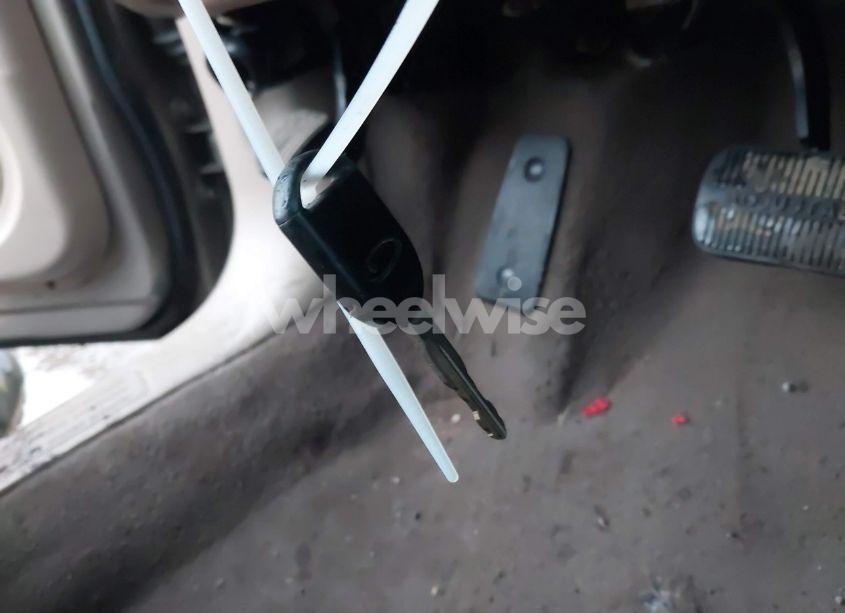 Photo 11 of 2002 Ford Taurus SEL (VIN 1FAHP56S12A245963)