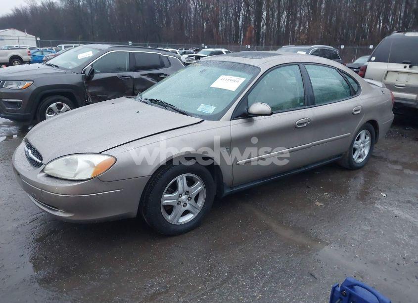 Photo 2 of 2002 Ford Taurus SEL (VIN 1FAHP56S12A245963)
