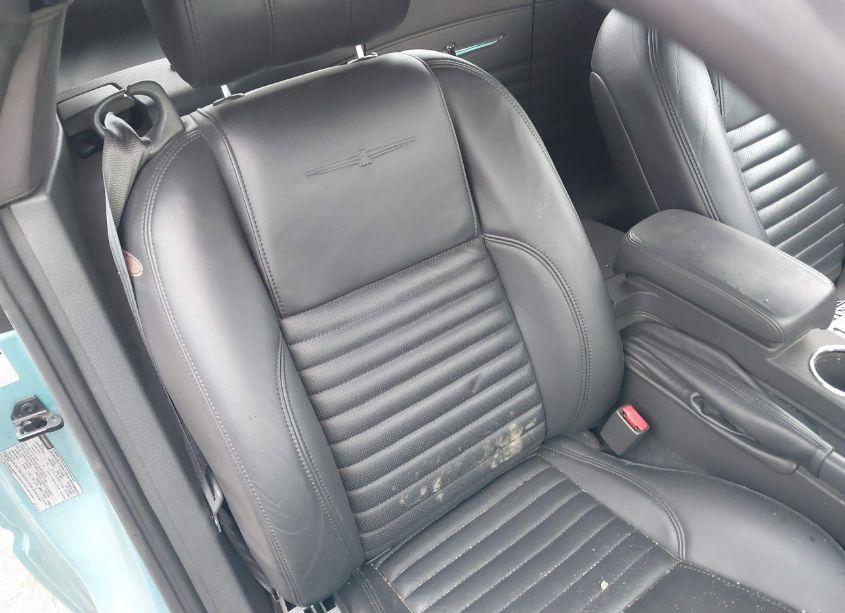 Photo 8 of 2002 Ford Thunderbird N/A (VIN 1FAHP60A02Y111331)