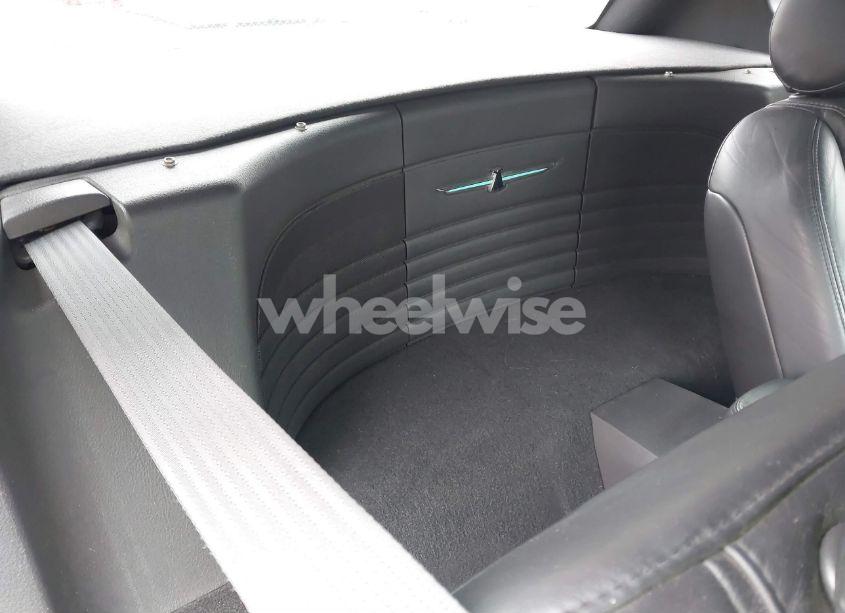 2002 Ford Thunderbird