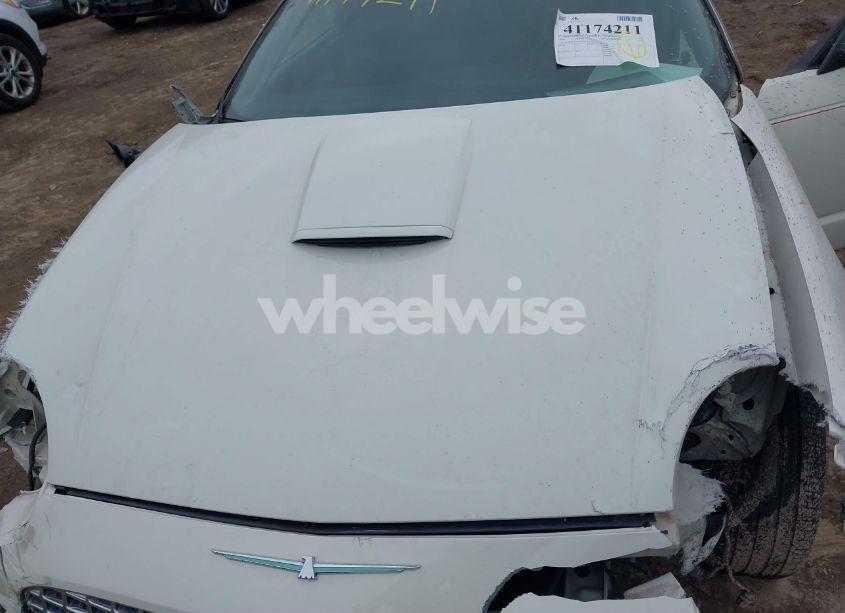 2003 Ford Thunderbird