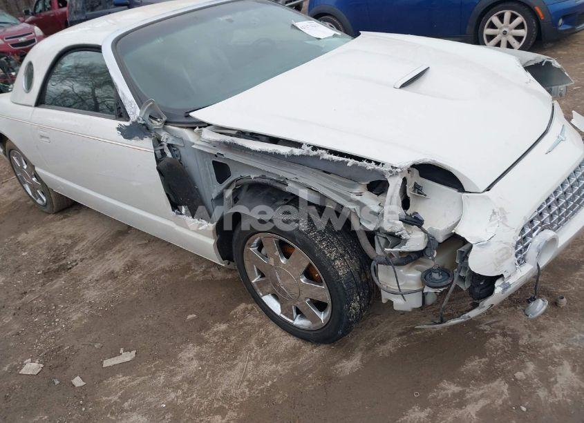 2003 Ford Thunderbird