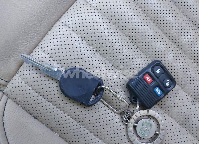 Photo 11 of 2005 Ford Thunderbird 50TH ANNIVERSARY (VIN 1FAHP60A45Y100899)