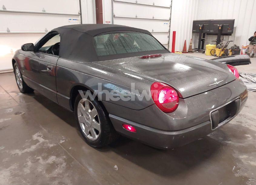 2003 Ford Thunderbird