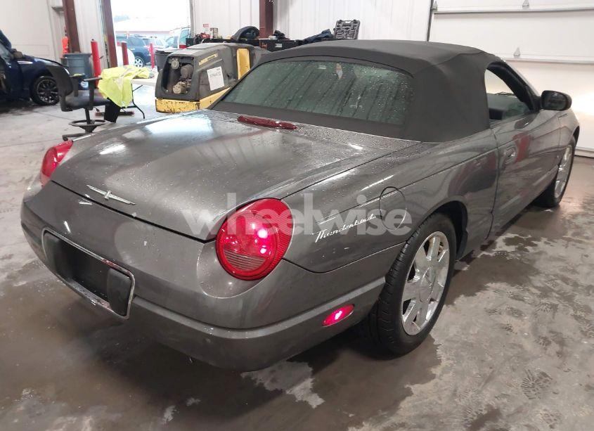 2003 Ford Thunderbird