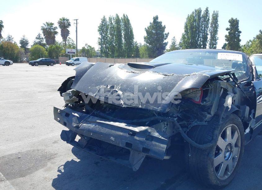 2002 Ford Thunderbird