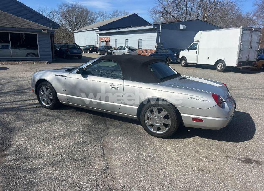 2004 Ford Thunderbird