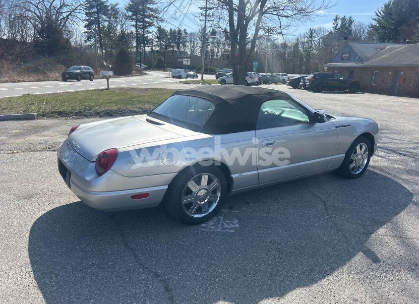 2004 Ford Thunderbird