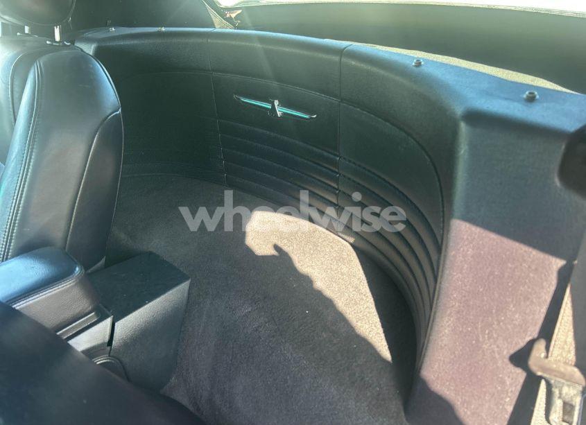 2004 Ford Thunderbird