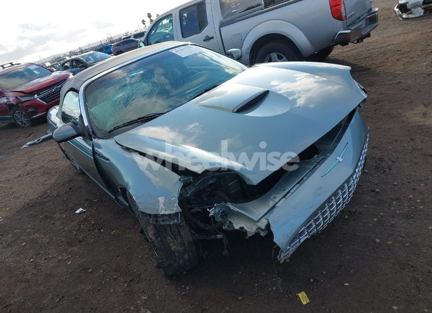 2004 Ford Thunderbird - Photo 1