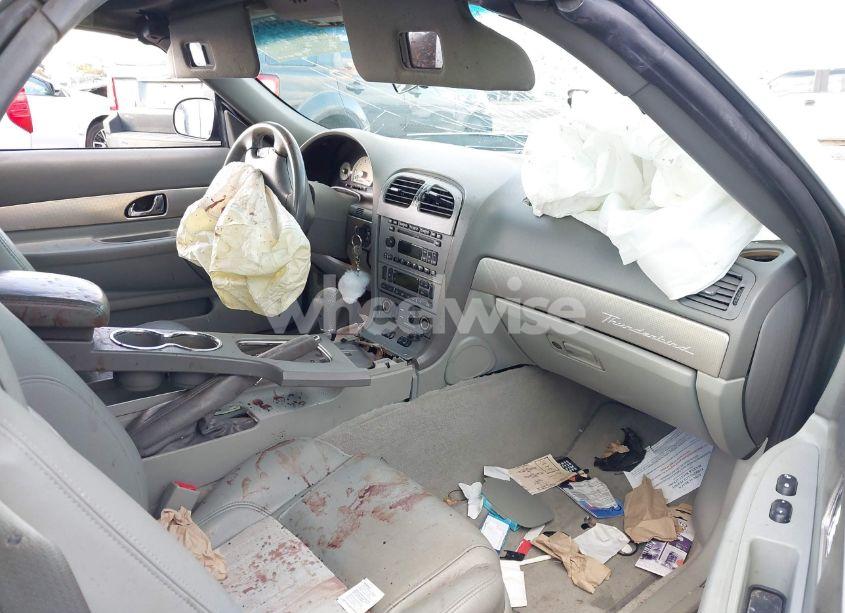 2004 Ford Thunderbird