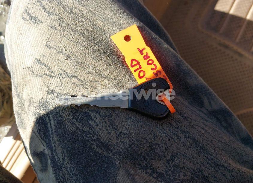 Photo 11 of 1997 Ford Escort LX (VIN 1FALP13P1VW374506)