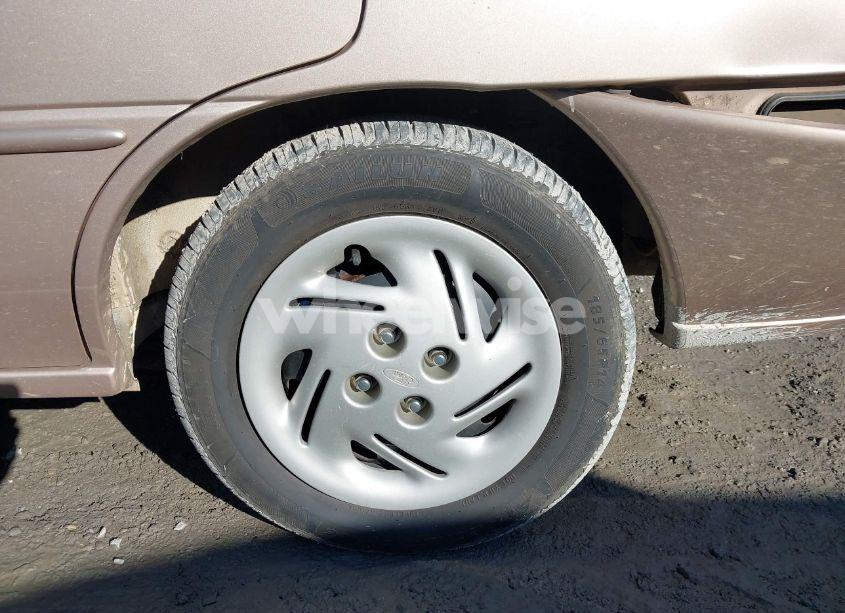 Photo 12 of 1997 Ford Escort LX (VIN 1FALP13P1VW374506)