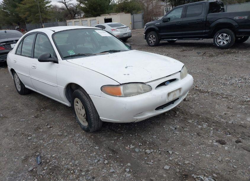 1997 Ford Escort LX (VIN 1FALP13PXVW190309) main photo