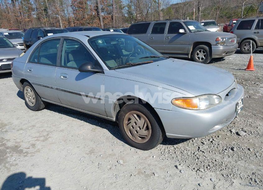 1997 Ford Escort LX (VIN 1FALP13PXVW263906) main photo