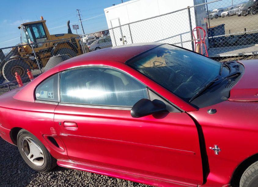 Photo 13 of 1997 Ford Mustang (VIN 1FALP4040VF205668)