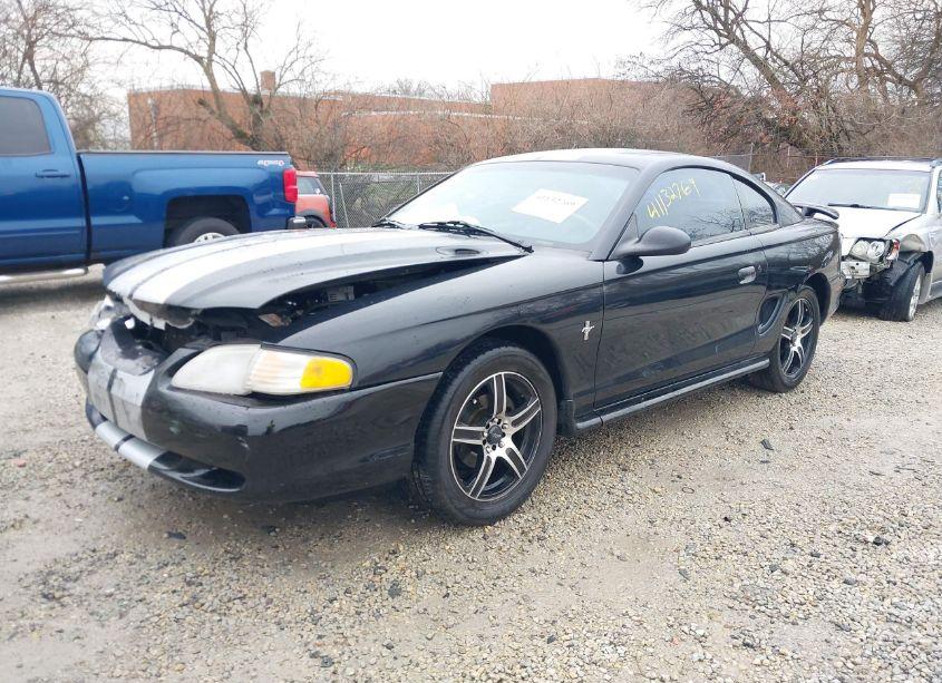 Photo 2 of 1997 Ford Mustang (VIN 1FALP4042VF208359)