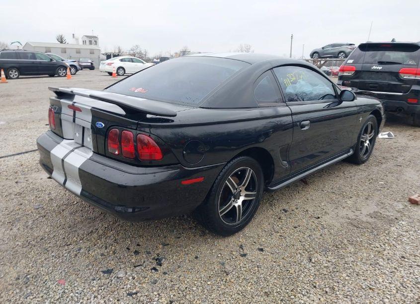 Photo 4 of 1997 Ford Mustang (VIN 1FALP4042VF208359)