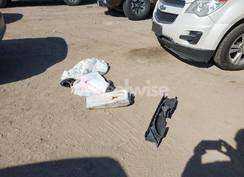 Photo 11 of 1996 Ford Mustang (VIN 1FALP4044TF223135)