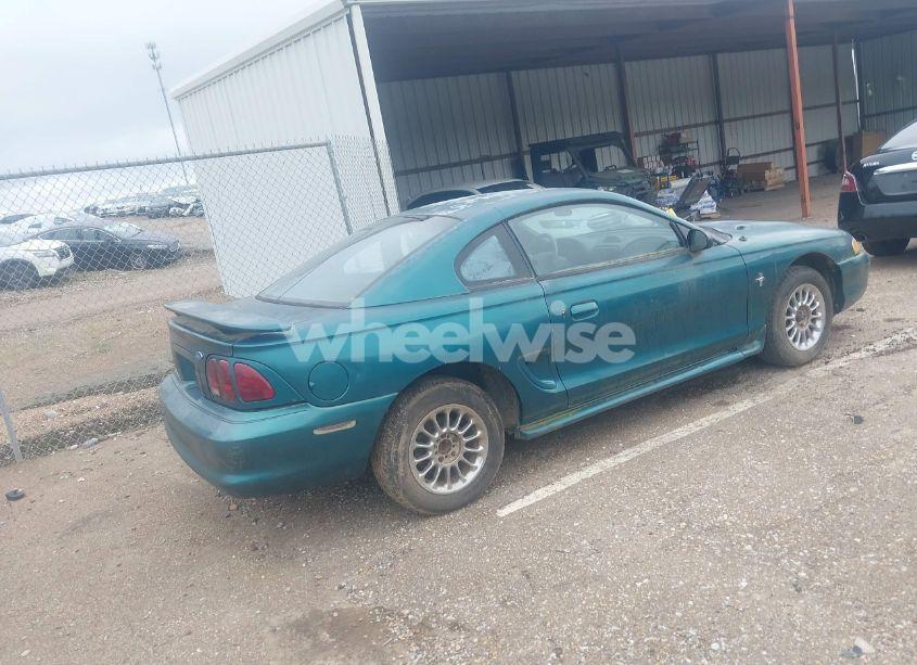 Photo 4 of 1996 Ford Mustang (VIN 1FALP4044TF226536)