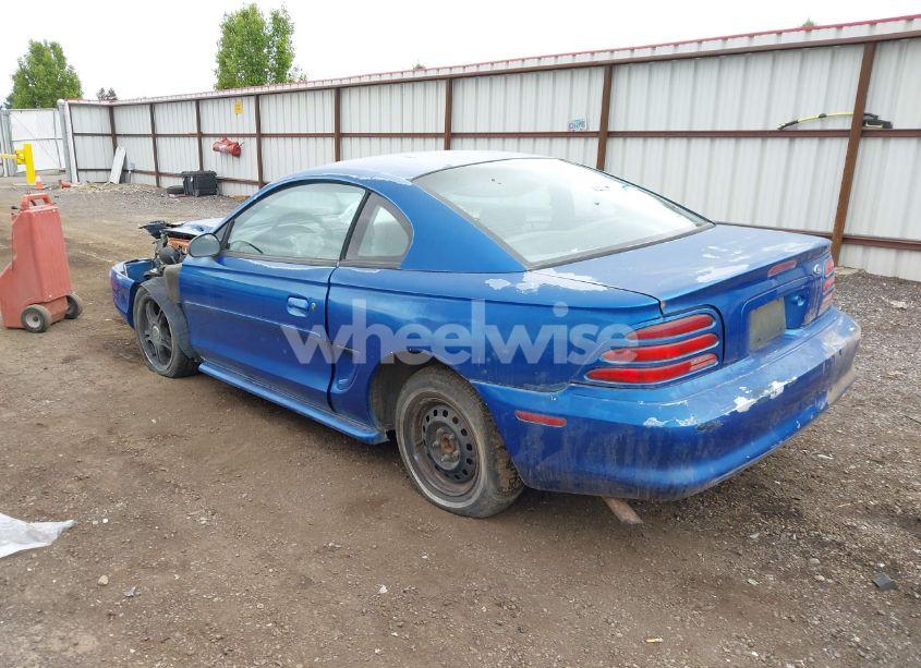 Photo 3 of 1995 Ford Mustang (VIN 1FALP4046SF207937)