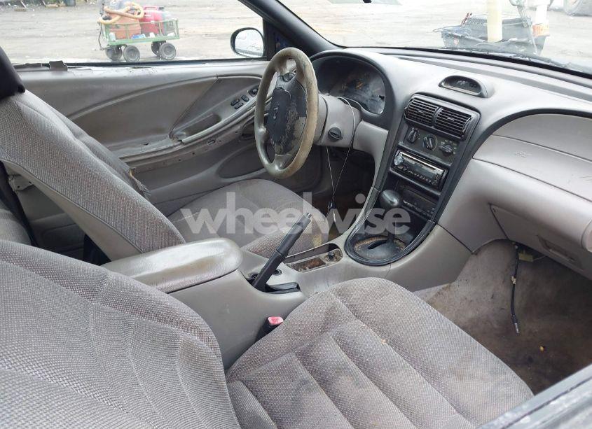 Photo 5 of 1997 Ford Mustang (VIN 1FALP4048VF107519)