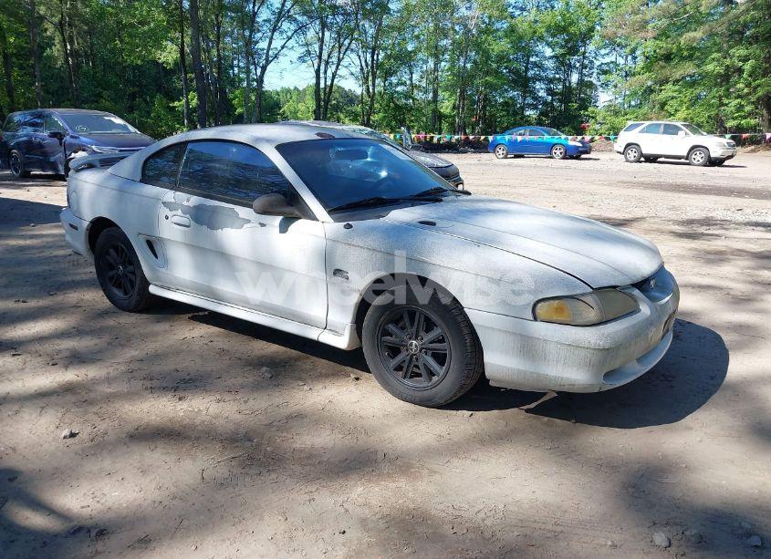 1995 Ford Mustang GT/GTS (VIN 1FALP42T3SF178224) main photo