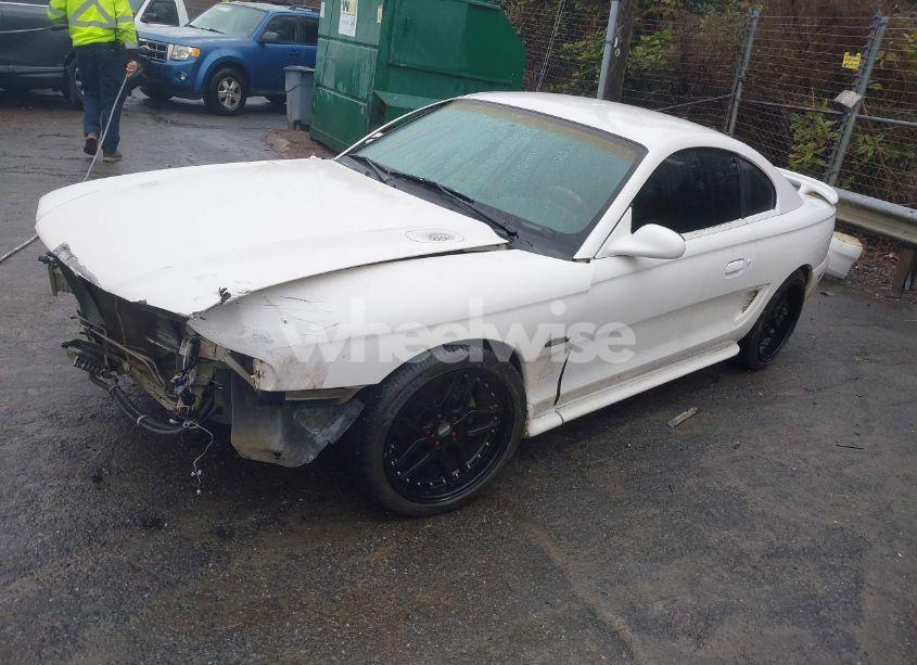 Photo 2 of 1996 Ford Mustang GT (VIN 1FALP42X3TF182830)