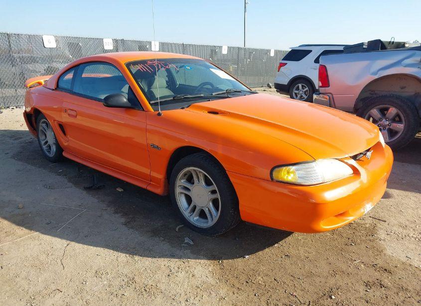 1996 Ford Mustang GT (VIN 1FALP42X4TF107487) main photo