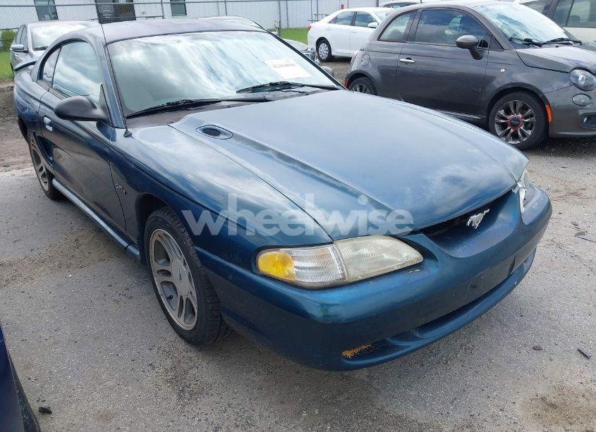 1996 Ford Mustang GT (VIN 1FALP42XXTF137304) main photo