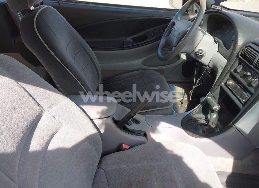 Photo 5 of 1994 Ford Mustang (VIN 1FALP4440RF192985)