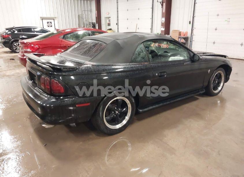 Photo 4 of 1994 Ford Mustang (VIN 1FALP4446RF212995)