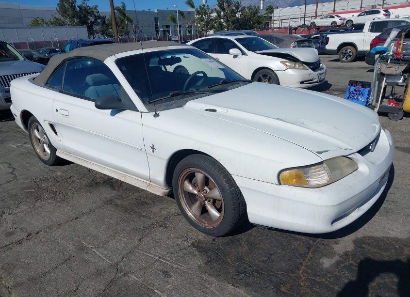 1994 Ford Mustang (VIN 1FALP444XRF208481) main photo