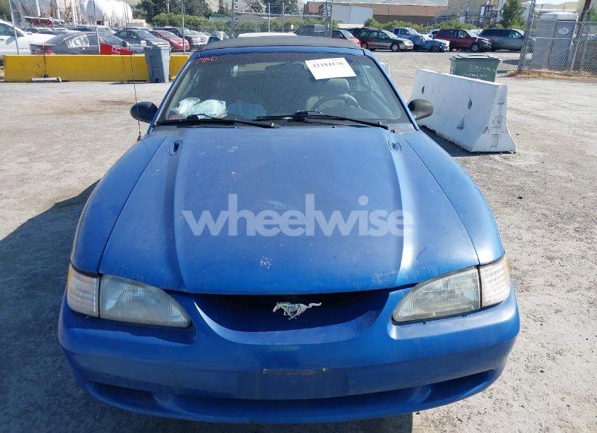 Photo 6 of 1995 Ford Mustang (VIN 1FALP444XSF180753)