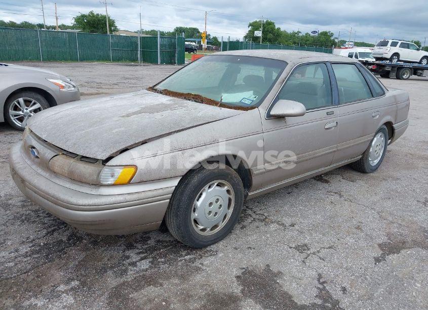 Photo 2 of 1995 Ford Taurus GL/SE (VIN 1FALP5246SG211158)