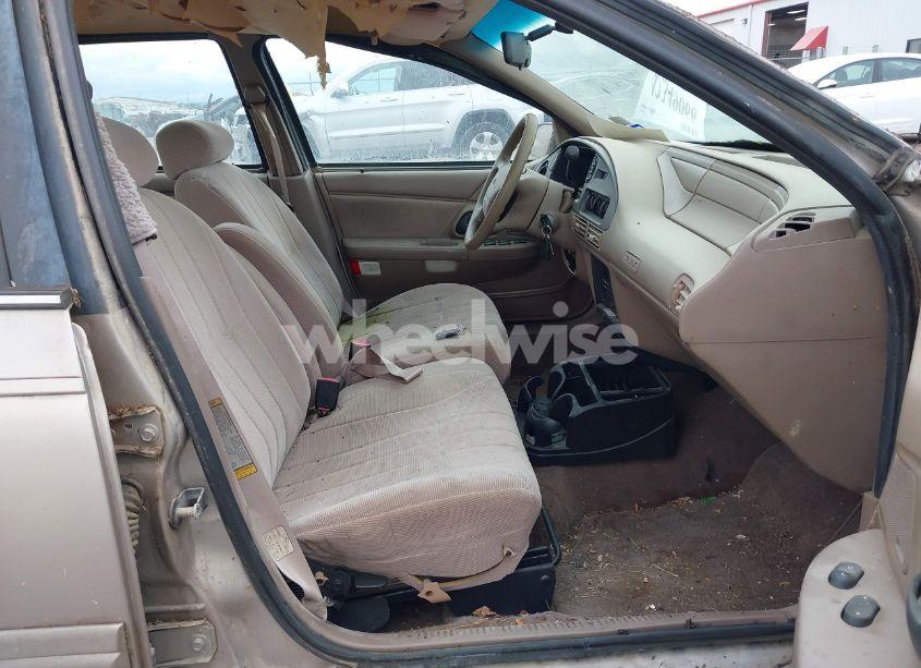 Photo 5 of 1995 Ford Taurus GL/SE (VIN 1FALP5246SG211158)